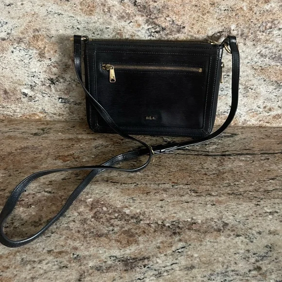 Ralph Lauren genuine leather cross body bag. - Picture 4 of 10